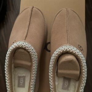 Womens Ugg Tazz Sand size 9 new